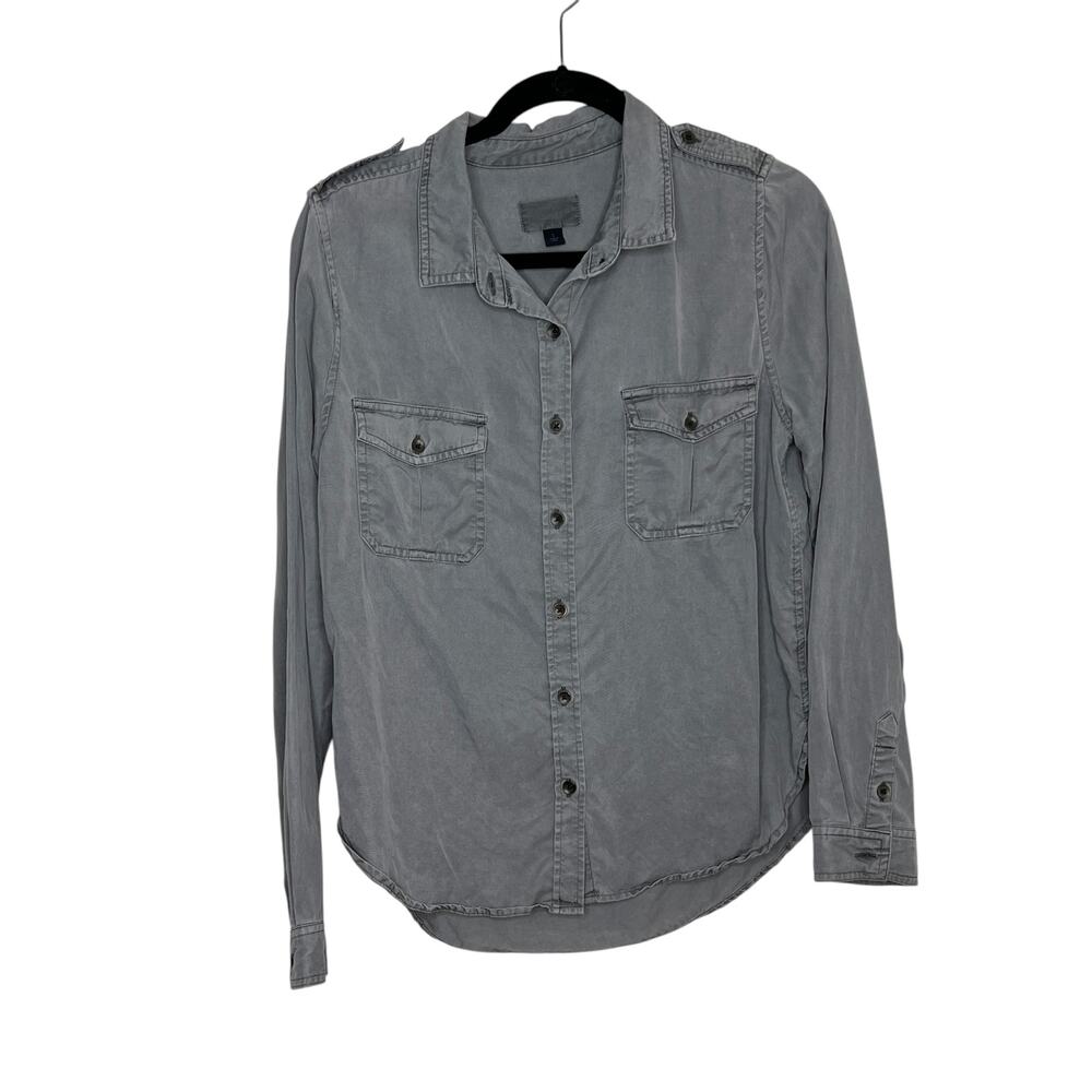 Universal Threads Gray Buttoned Long Sleeve Shirt Size Small